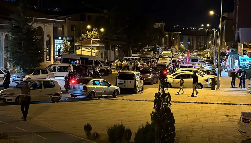 İki Aile Arasında Patlak Veren Kavga: 4 Yaralı!