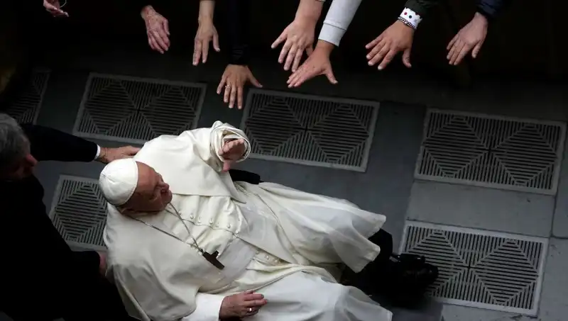 600 Yıl Aradan Sonra: Papa Francis İstifa Edecek mi?