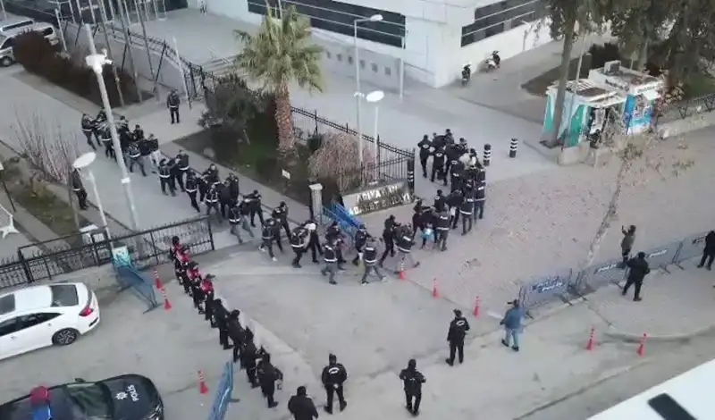 Adıyaman'da Uyuşturucu Operasyonu! 21 Şüpheliden 14'ü Tutuklandı